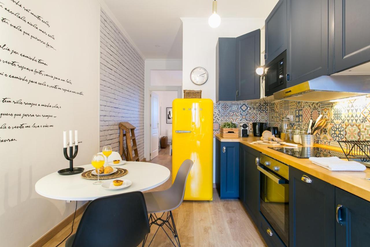 Charming Lisbon Home With Terrace St Amaro Zewnętrze zdjęcie